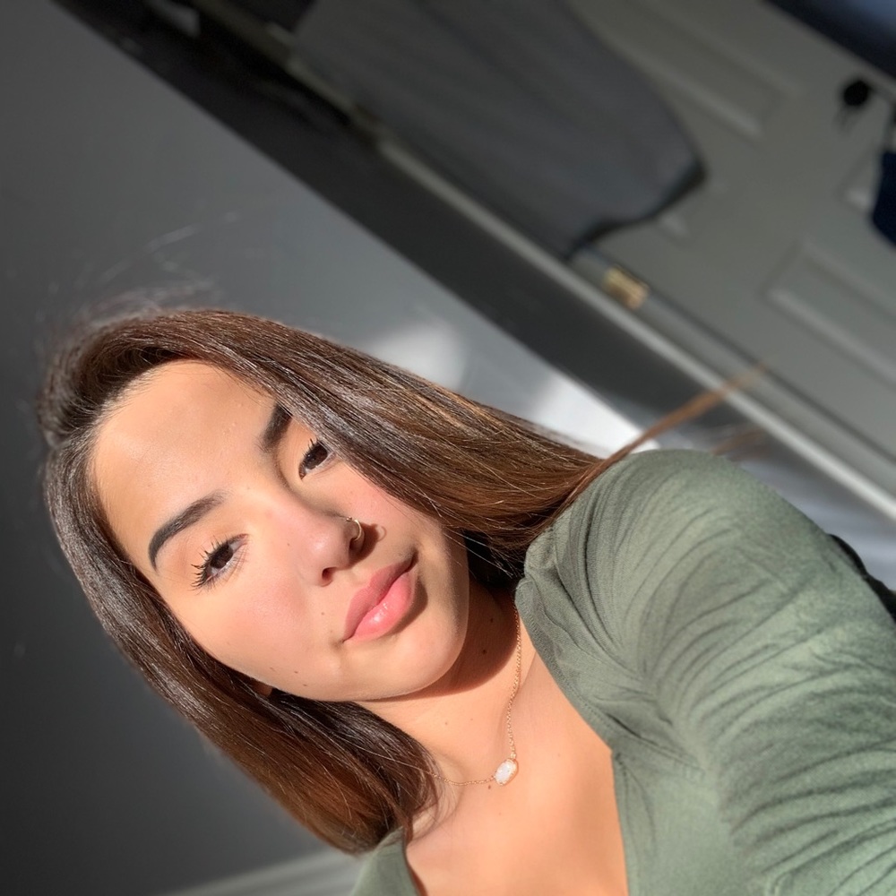 Meet your Posher, Sophia